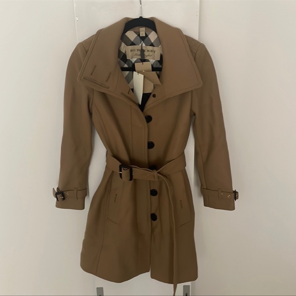 Burberry pea coat trench coat beige/tan size 0 like new without tags